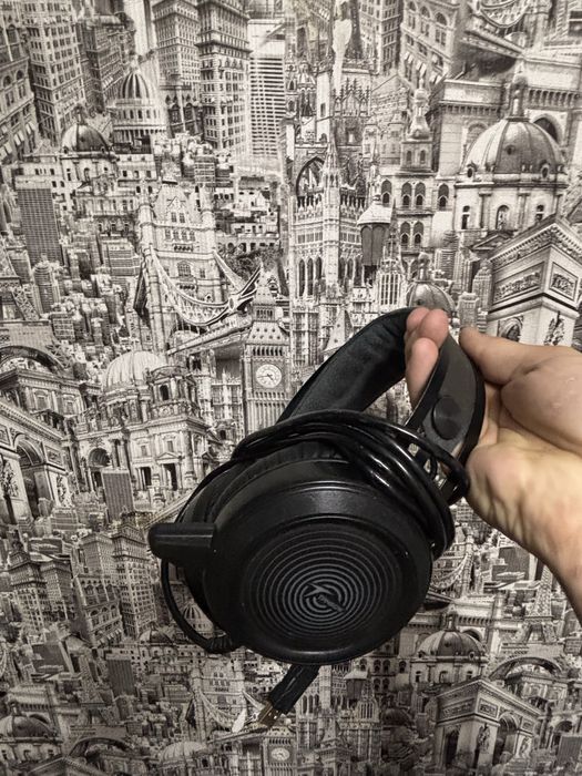 Игровые наушники