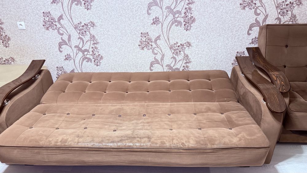 Диван раскладной и кресла