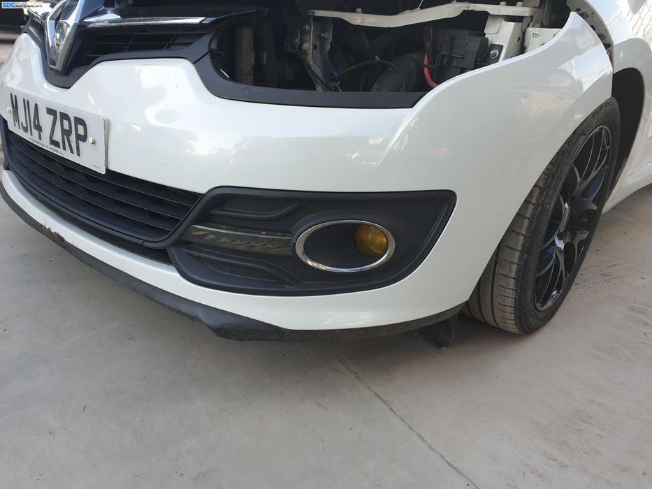 Bara Fata Completa cu Grile Proiectoare si Lumini de zi Daylight Renault Megane 3 Coupe 2 Usi FL Facelift 2014 - 2016 Culoare TEQNC [Q1663]