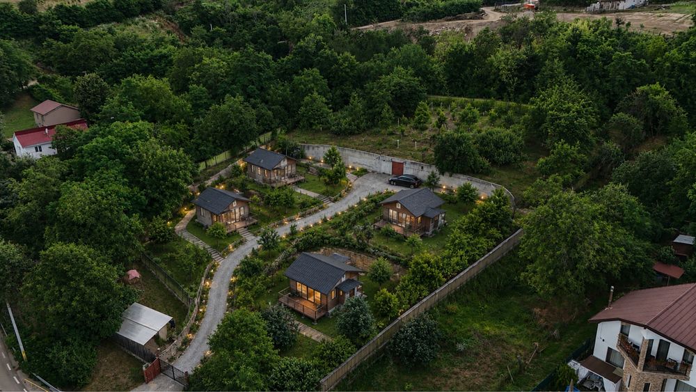 Teren intravilan  – 3.700 mp - 23 m deschidere Măgura, Bacău