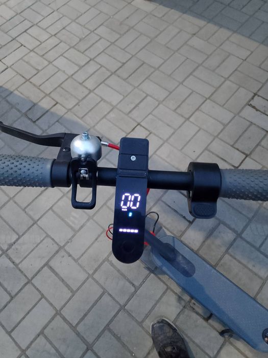 Электро самокат в хорошем состоянии