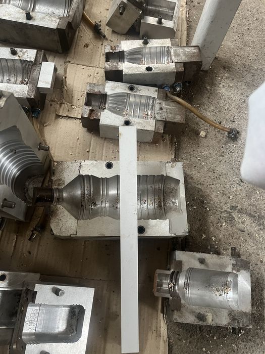 Машина за производство на PVC бутилки