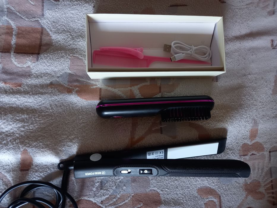 Плойка утюжок расчёска