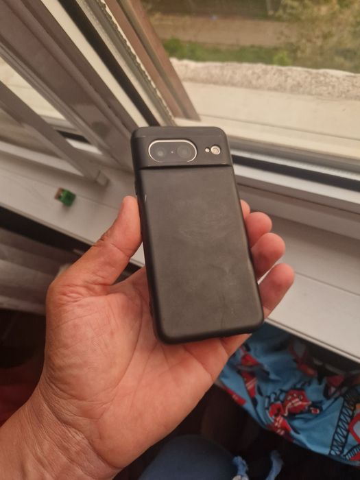 Vând pixel 8 128gb