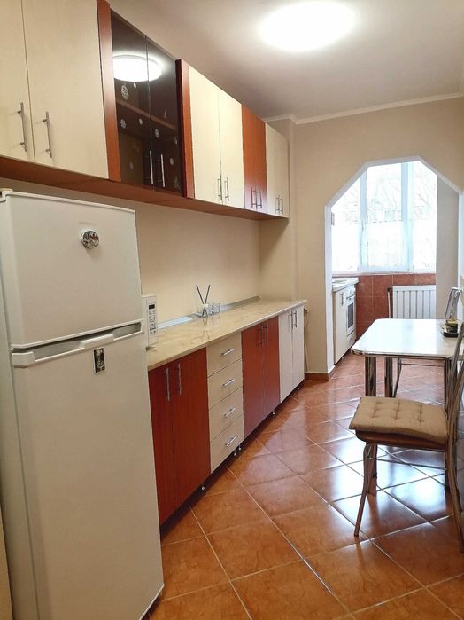 Vând garsoniera Rogerius