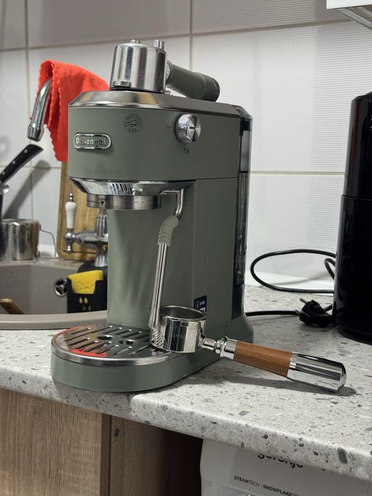 Aparat de cafea DeLonghi ec.890