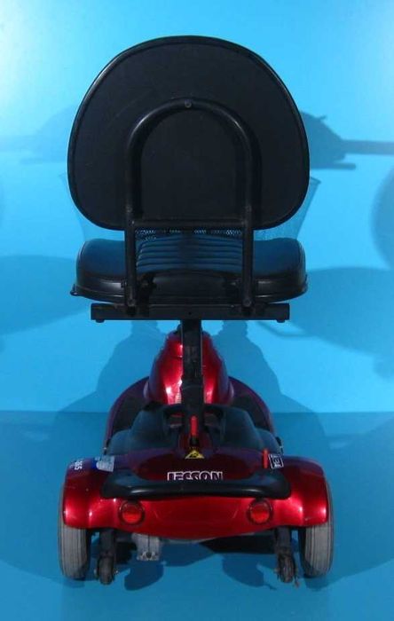 Scuter electric batrani/ handicap cu 3 roti Lecson HS 265 - 6 km/h