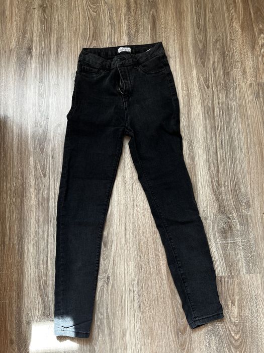 Дамски дънки и панталони