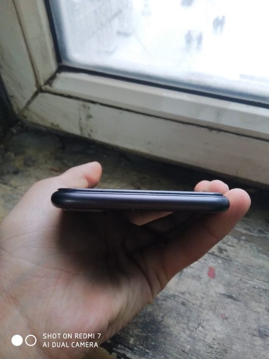 АЙФОН 8+ всё радной