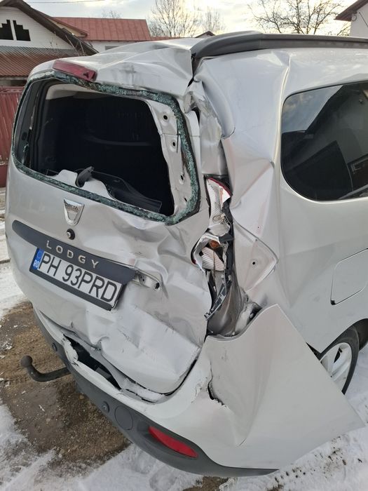 Dacia Lodgy 1,5 dci Avariat in spate