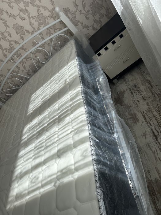 Продам железный кровать