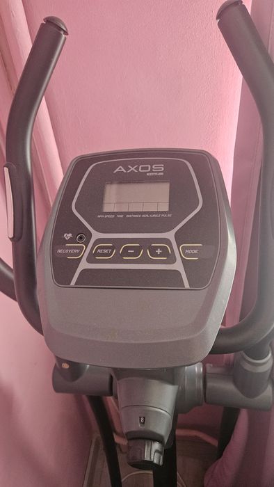 Тренажор AXOS чисто нов