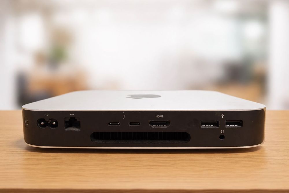 Mac mini M1 + Monitor + Magic Mouse (tastatura si pad cadou) - 2500RON