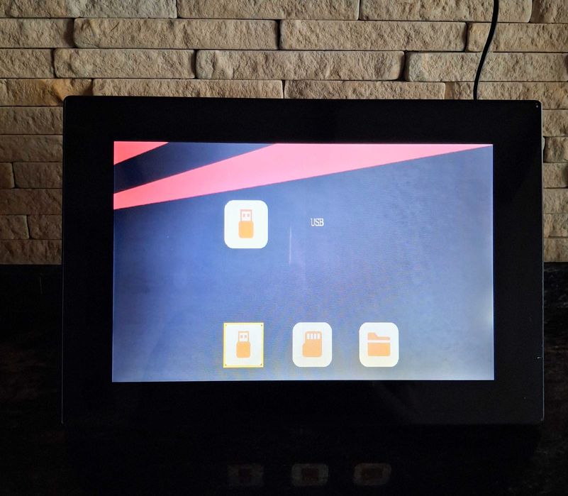 Дигитална фоторамка Braun DigiFrame 1093, 10.1", 8GB, Черен