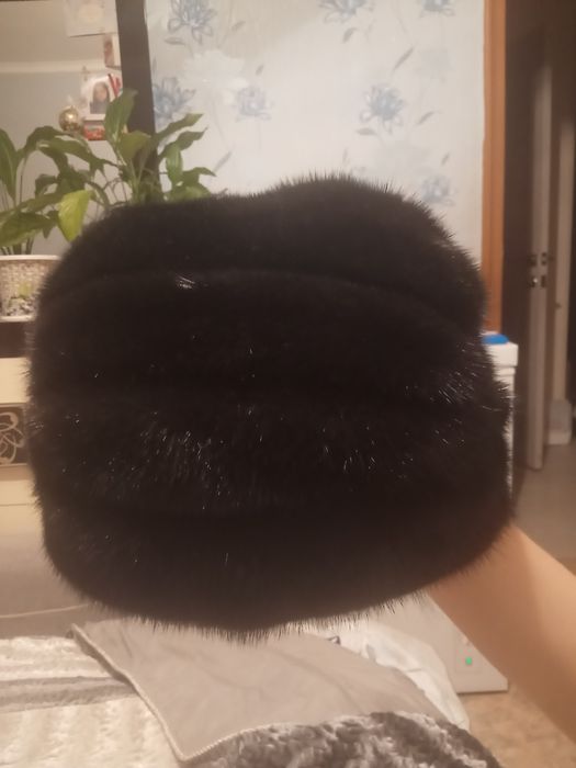 Продается  норковая женская шапка