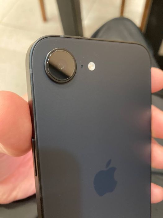 iPhone 17e 256 черный