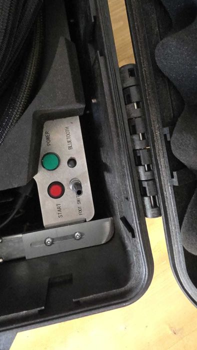 LASER MOPA 300W IGOLDENLASER PORTABIL | CA NOU | 2 Lentile F165 + F255 | 30 Lentile Protectie  12000Euro