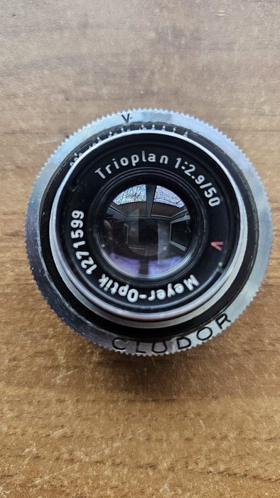 Vând obiectiv Meyer-Optik trioplan 1:2.9/50