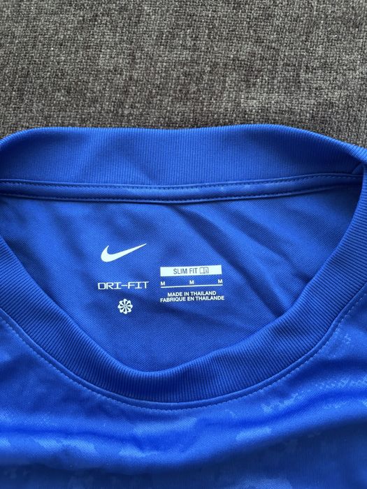 Tricou FC Barcelona sezon 2025-2026 marimea M slim fit