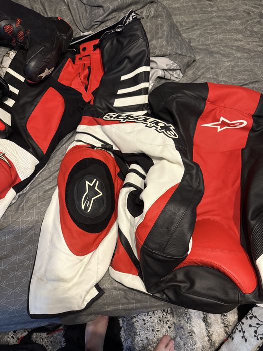 Combinezon alpinestars marimea 56