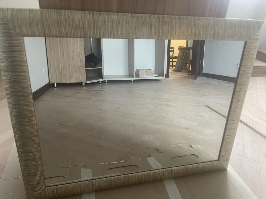 Продается зеркало