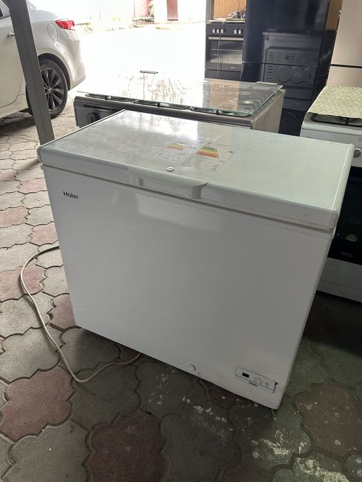 Продается морозильник Haier 203l
