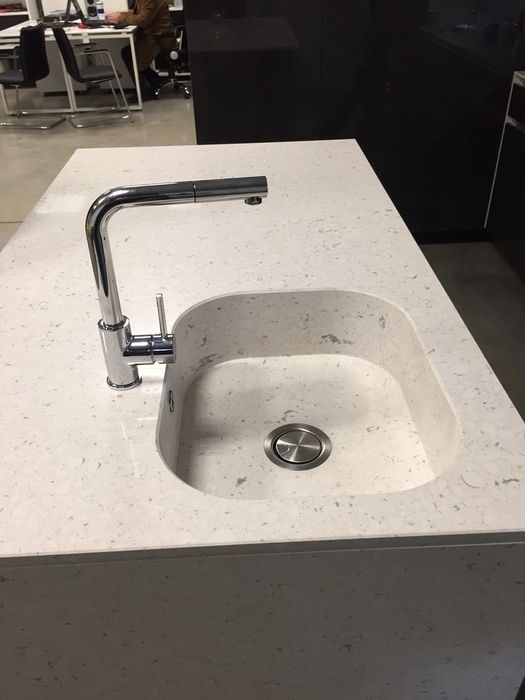 Stoleshnitsa quyma toshdan