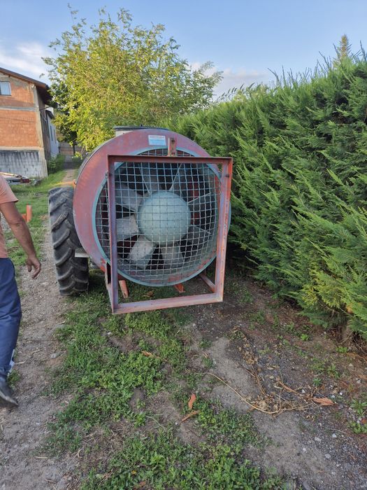 Vând pompă de stropit, atomizator