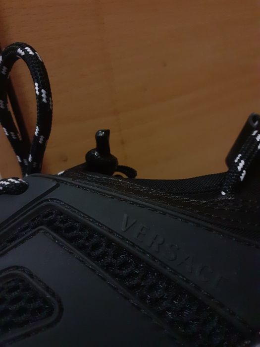 Versace chain reaction triple Black