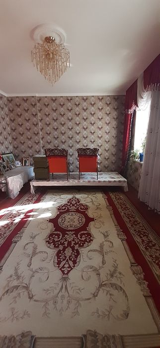 Hovli sotiladi  5 sutixlik