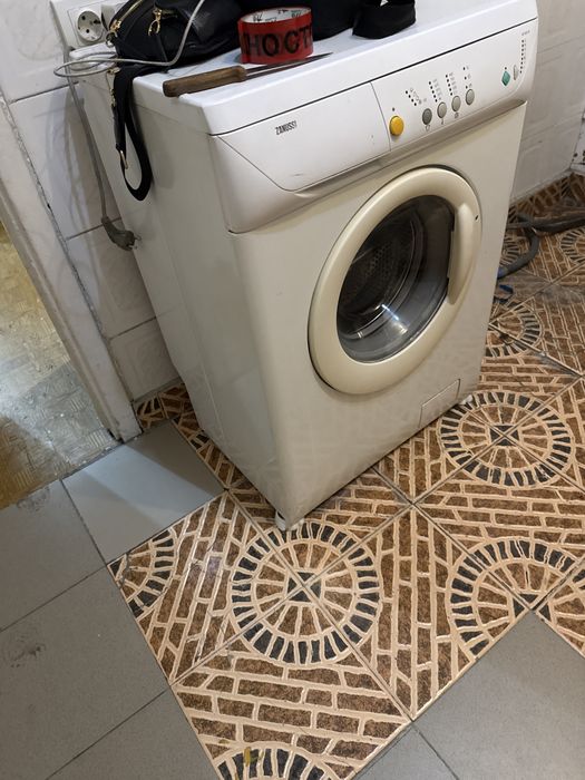 Продам стиральную машинку