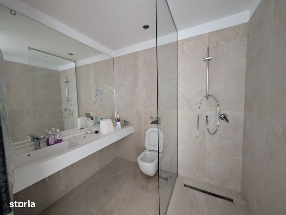 Premium Studio Investment One Lake Club