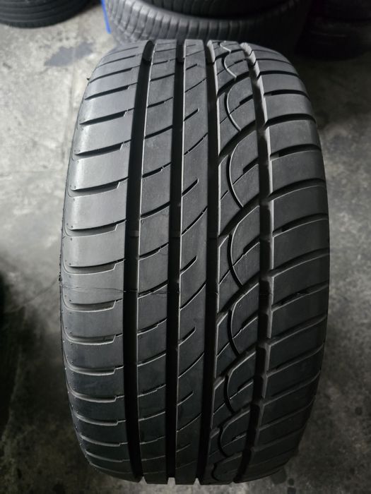 Rovelo 245/40 R18 97Y vară