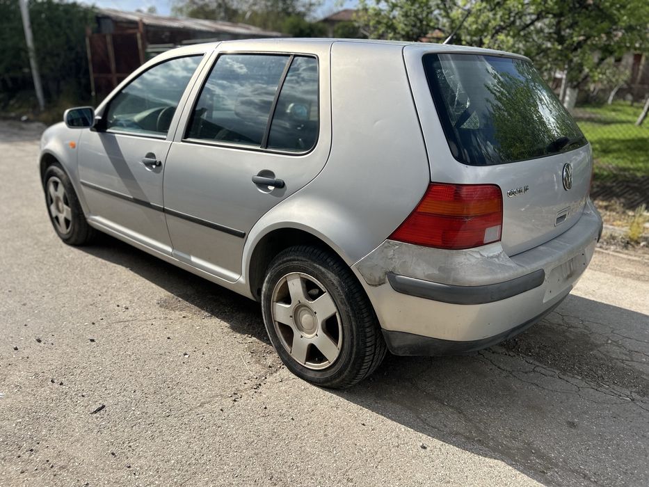 Голф 4 1,4 75кс на части/VW golf 4 1,4i 75ks na chasti