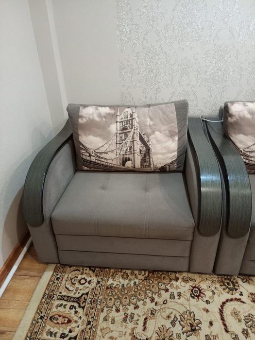 Продам диван хорошом состояние