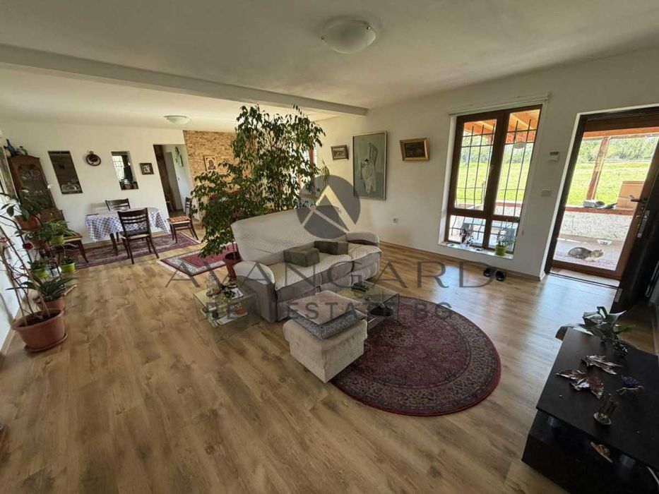 оф.25687 Невероятен имот/ с.Горна Махала