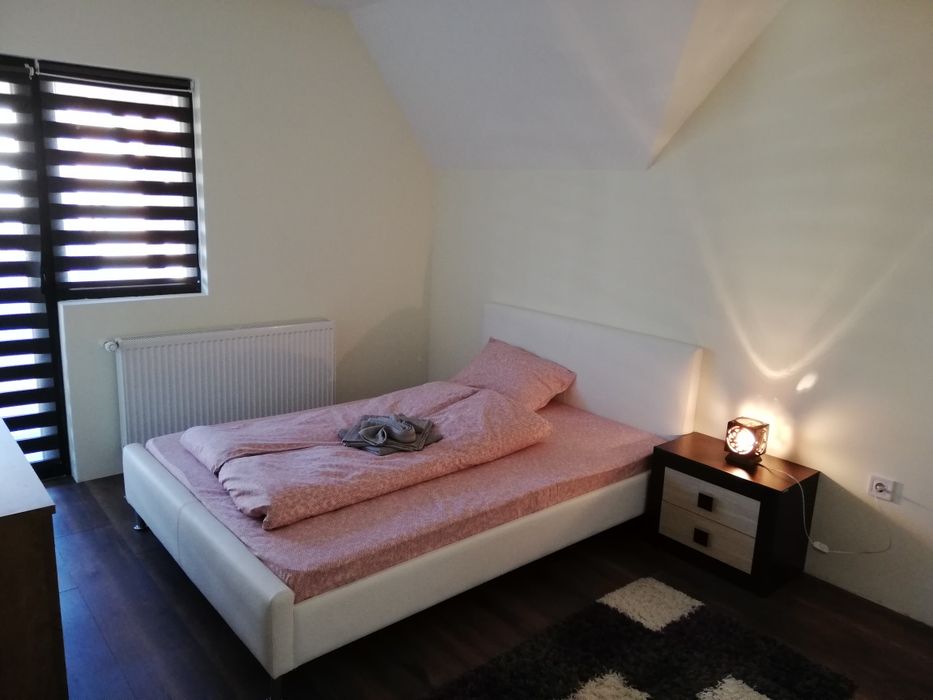 Casă individuală cu 3 dormitoare plus living, 130mp utili, terasă și curte amenajată  Cartierul Arhitecților Sibiu