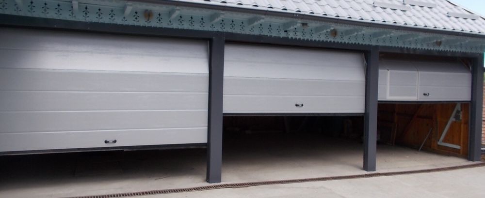Usi garaj secționale rezidențiale