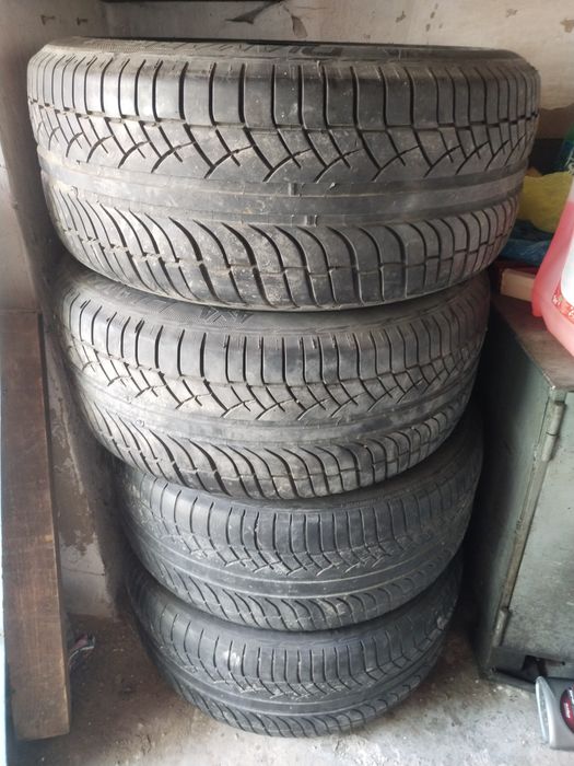 Продам диски с шинами БМВ Х5