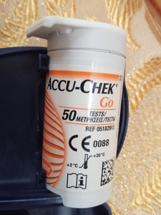 Глюкометр CodeFree  и ACCU-CHEK Go