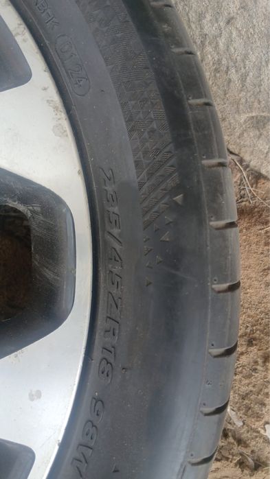 Срочно продам Шины с дисками 235/45/18