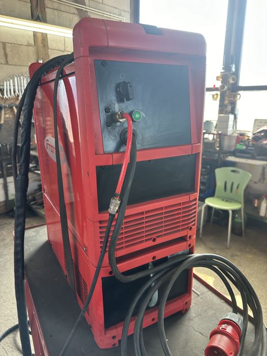 Aparat de sudura AC/DC Fronius 300 amperi.