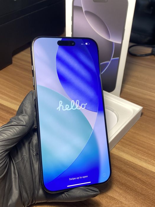 iPhone 16 Pro Max • 256 GB • Black Titanium