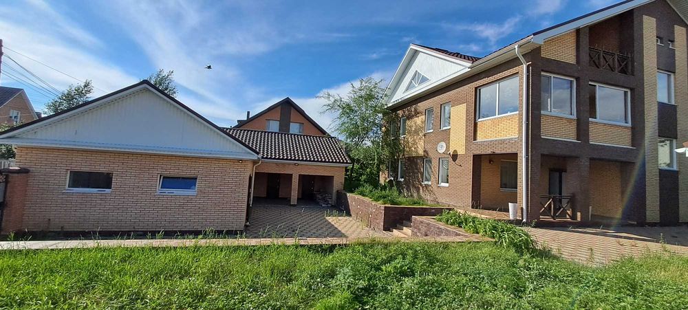 Продам шикарный  дом в ЖК Амангельды
