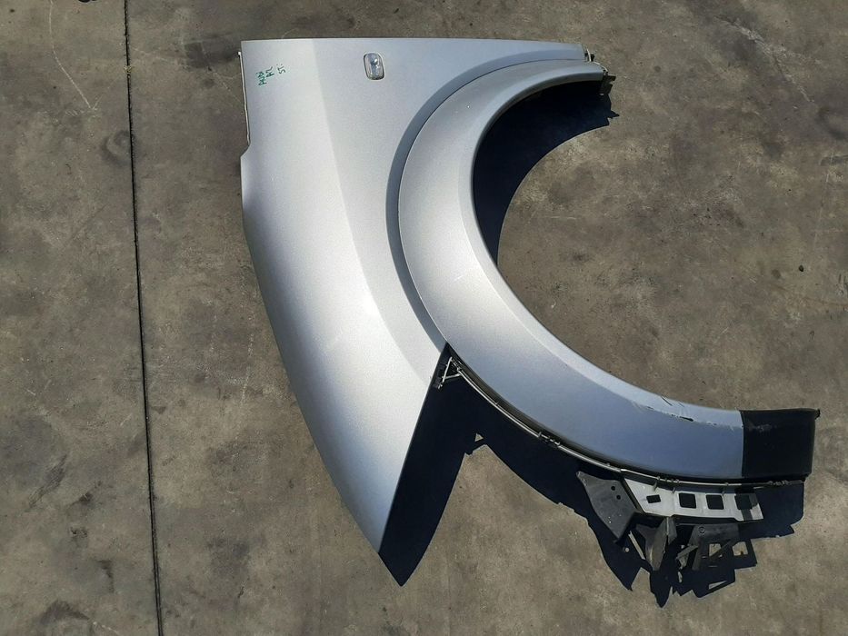 aripa stanga fata audi a2