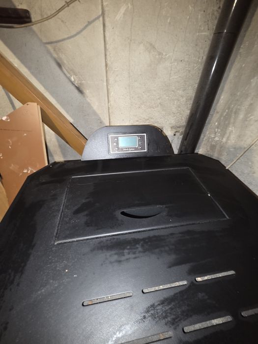 Продавам пелетна камина Mareli Systems PSN 25 kW + 3 радиатора