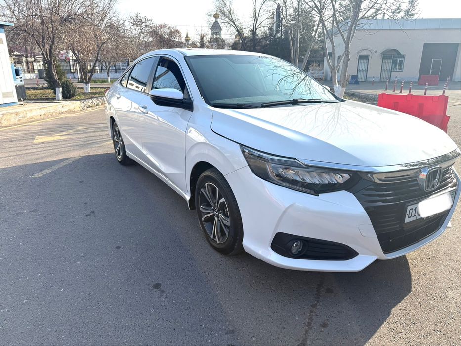 Honda crider / (2025) / 1 turbo /