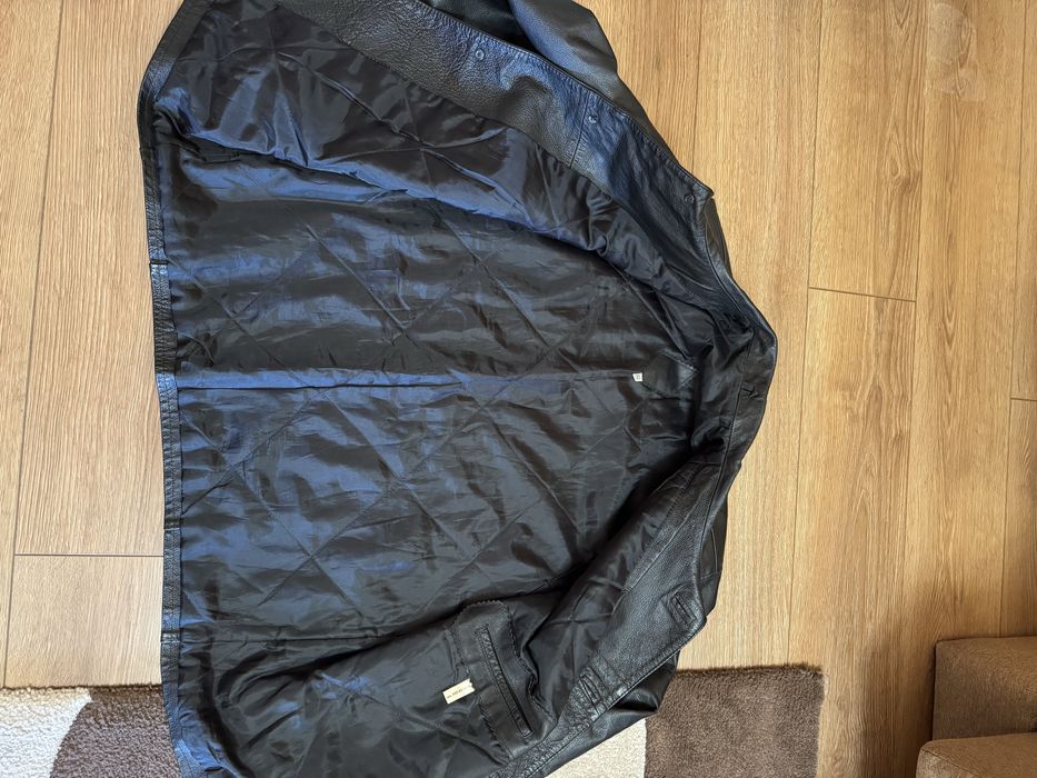 Продавам кожено яке