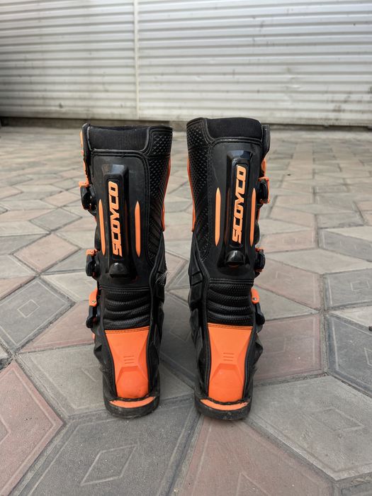 Мото боты scoyco