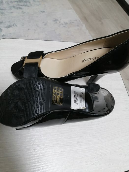 Продам новые туфли